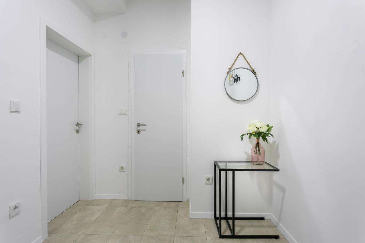 Go2Zagreb Chick Apartment Private Parking Available Kültér fotó