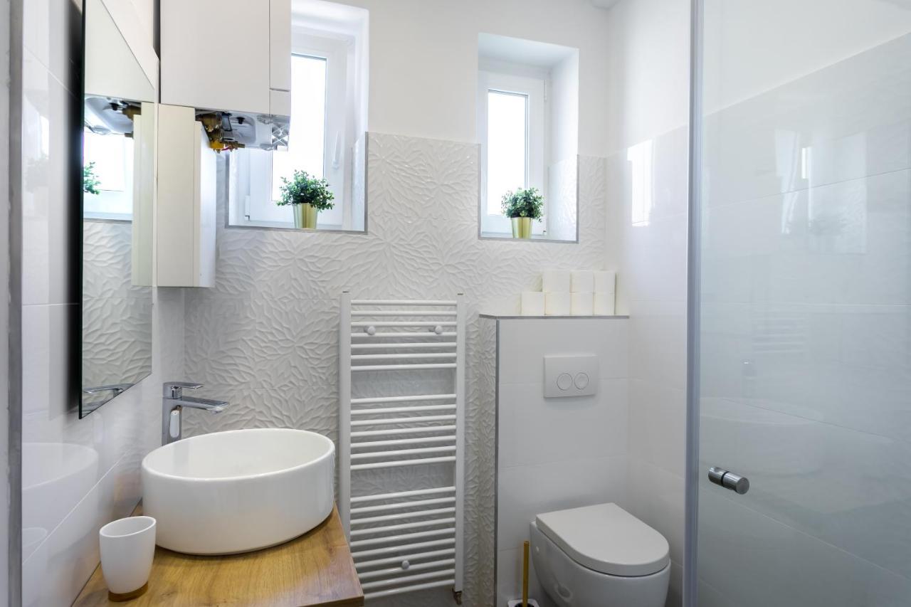 Go2Zagreb Chick Apartment Private Parking Available Kültér fotó