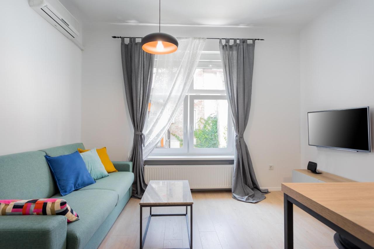 Go2Zagreb Chick Apartment Private Parking Available Kültér fotó